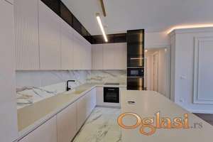 Izdajemo odličan 5.0 stan sa dve garaže, Beogradska ulica